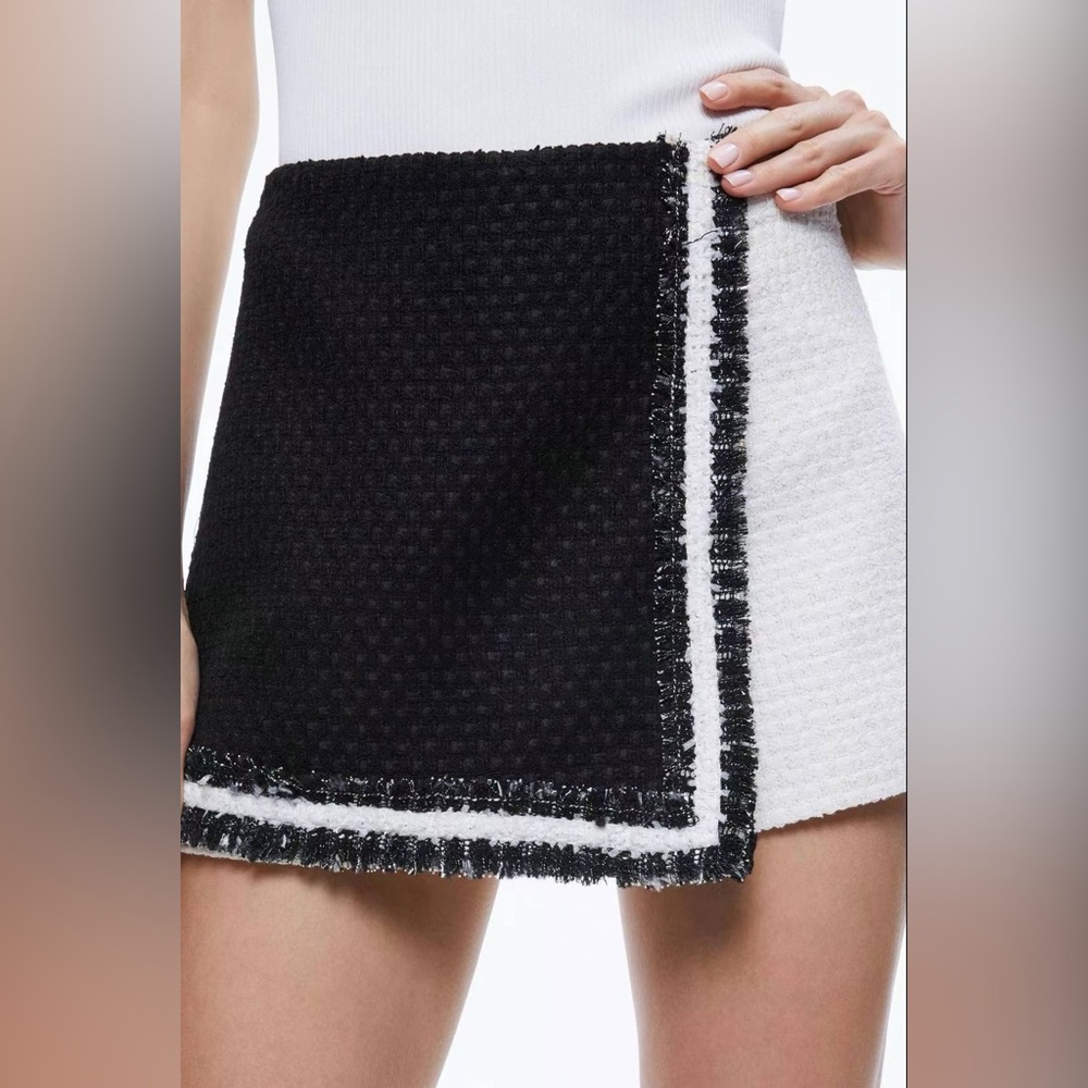 NWT Alice + Olivia Darma High-Rise Crossover Colorblock Skort